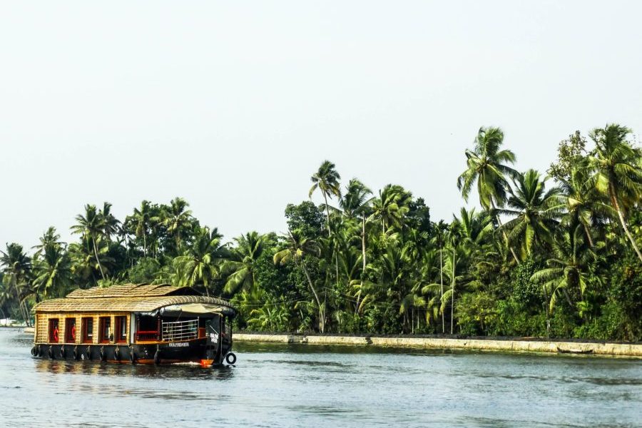 Kerala Houseboat Packages