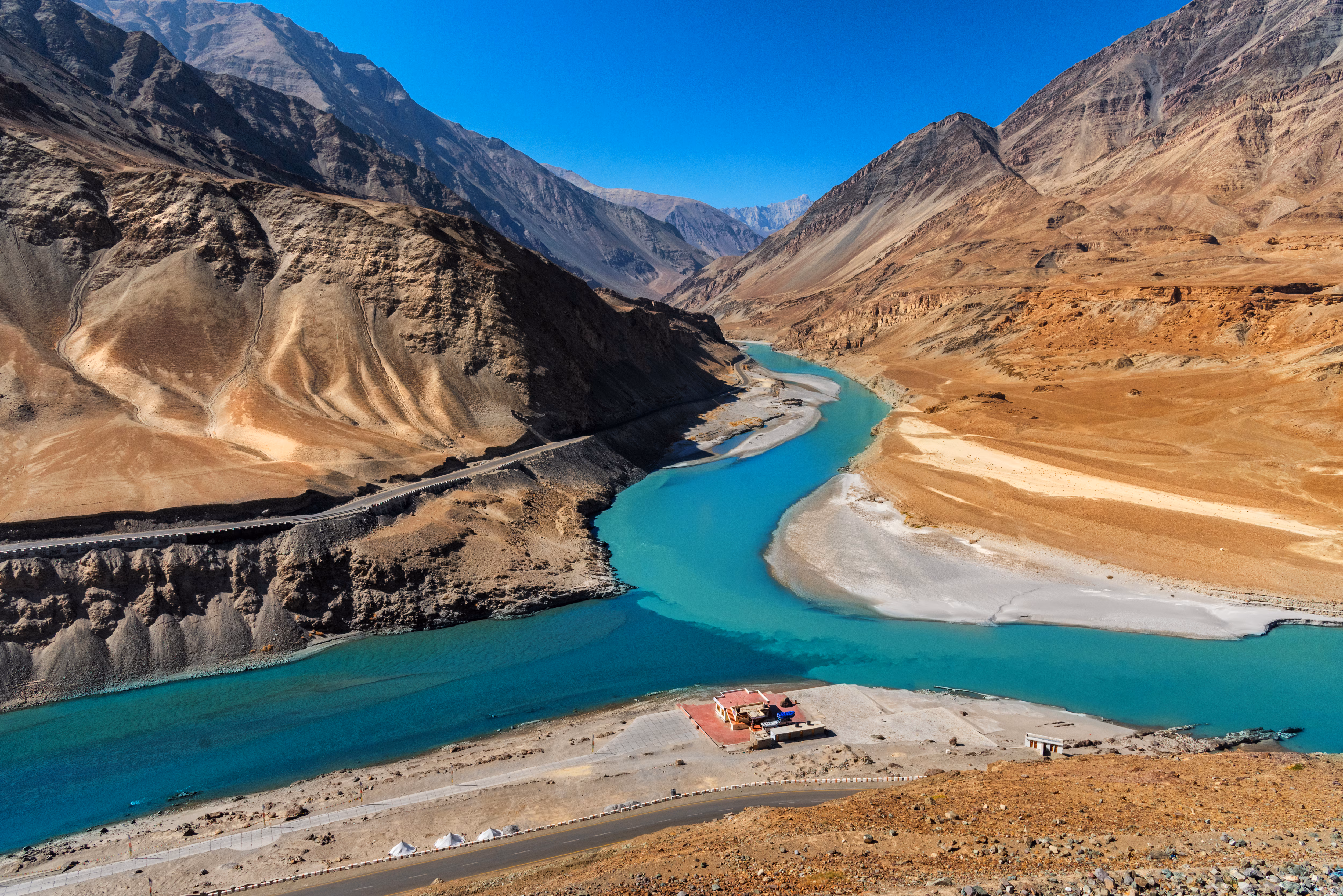Thrilling Leh Ladakh Tour Package